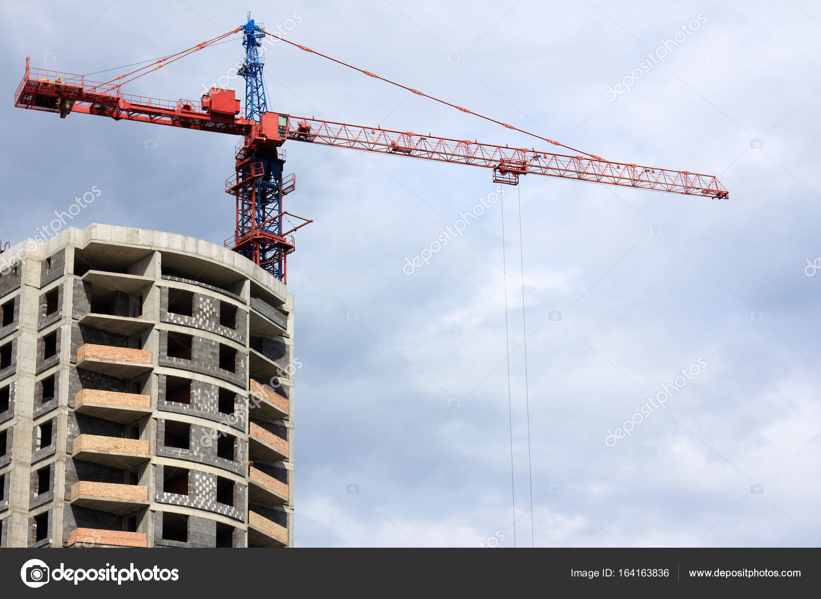 Mitur pública resolución que permite la construcción de torres