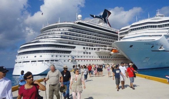 Mitur: Mas de 400 mil cruceristas llegaron al país en Enero y Febrero