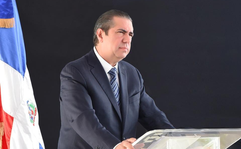 Mitur anuncia culminación en este 2019 ordenamiento territorial de Montecristi