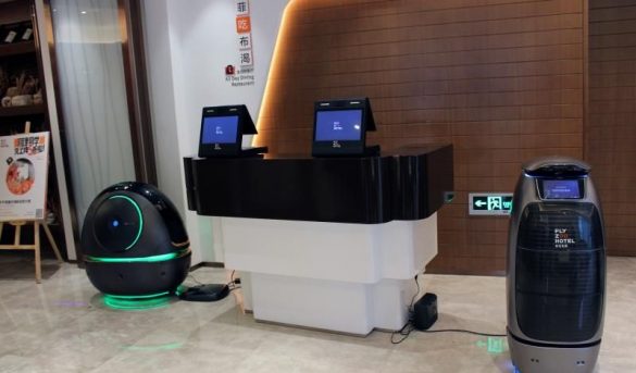 Hoteles del futuro: robots en el servicio de habitaciones y puertas sin llave