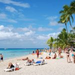 Empresarios resaltan impacto del turismo; alertan campaña negativa