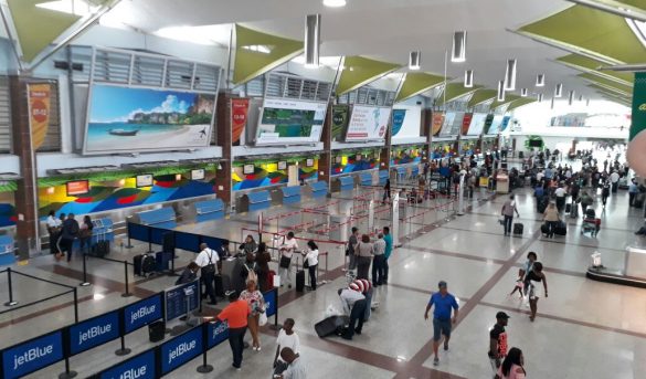 Aerodom y Cesac firman acuerdo para fortalecer seguridad en aeropuertos