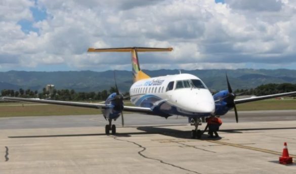 Línea aérea inaugura ruta Santiago-Tórtola