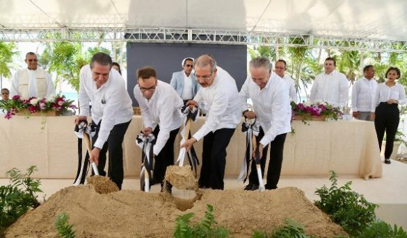 Doblete de Medina: inauguración de Lopesan y picazo de Mac