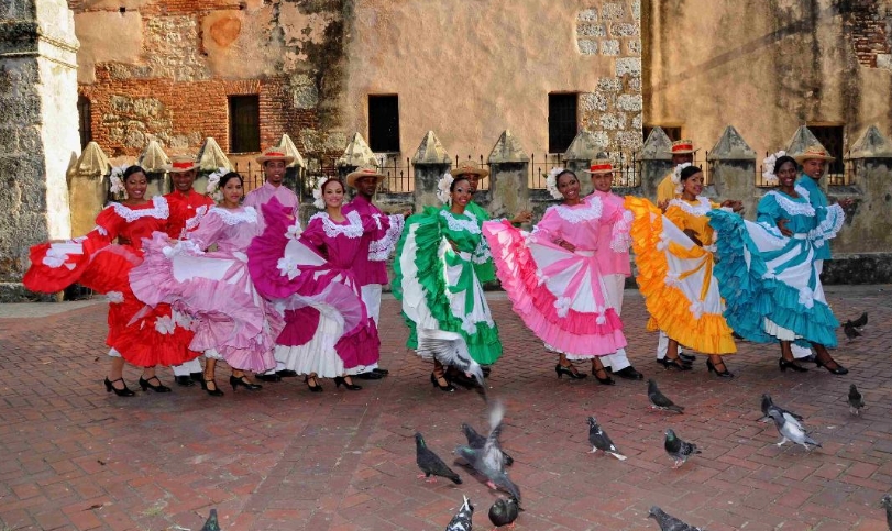 Ministerio de Cultura celebra Día Mundial del Folklore con Tercer Encuentro de Cofradías