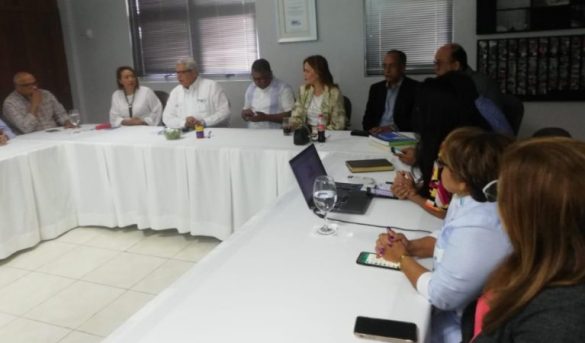 Instituciones turísticas Santiago reúnen con embajador de Japón