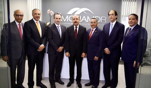 Presidente Medina ofrece su apoyo total para dinamizar industria turística