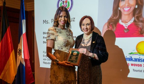 Reconocen Mitur en Alemania por aportes al desarrollo turístico de RD