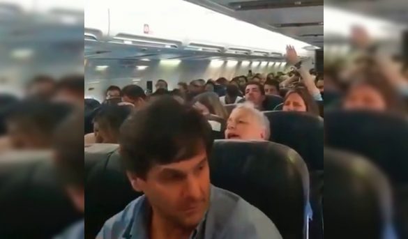 IATA y OACI unen esfuerzo contra pasajeros disruptivos en aviones