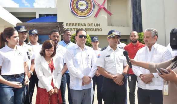 MITUR Inspecciona cámaras de vigilancia en establecimientos turísticos