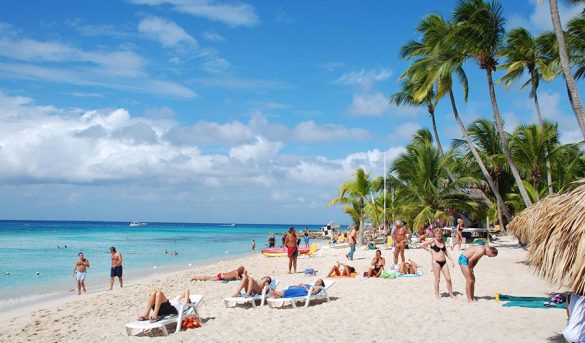 Turismo extranjero en R.Dominicana cayó un 3.8 % en últimos diez meses