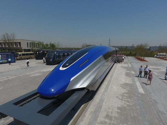 Viajar en el nuevo tren de levitación magnética chino “es más rápido que hacerlo en avión