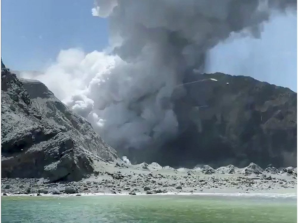 Tragedia turística al estallar un volcán dormido en Nueva Zelanda