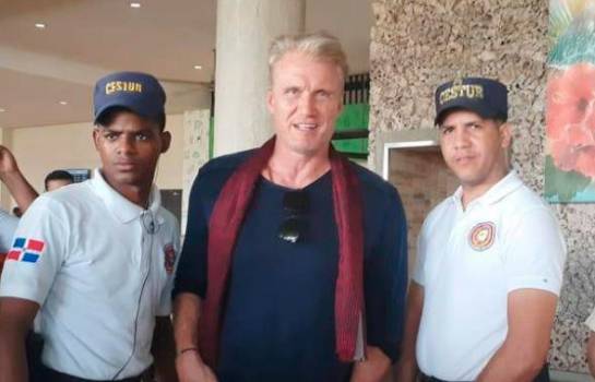 Famoso actor Dolph Lundgren de visita en Punta Cana