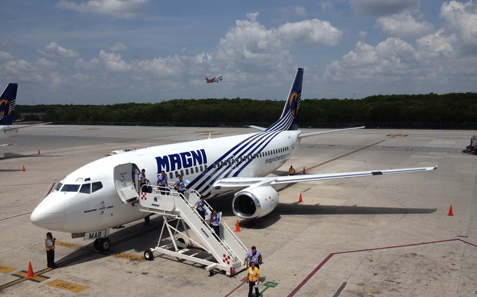 México repatría a ciudadanos varados en Dominicana en vuelo humanitario