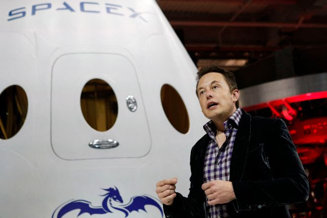 Elon Musk resucita el sueño del turismo espacial