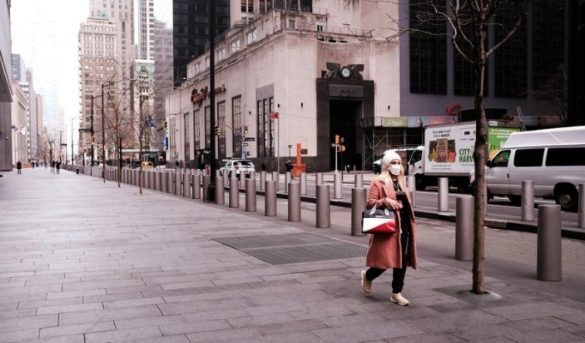 Historias dramáticas y más restricciones por el coronavirus en Nueva York