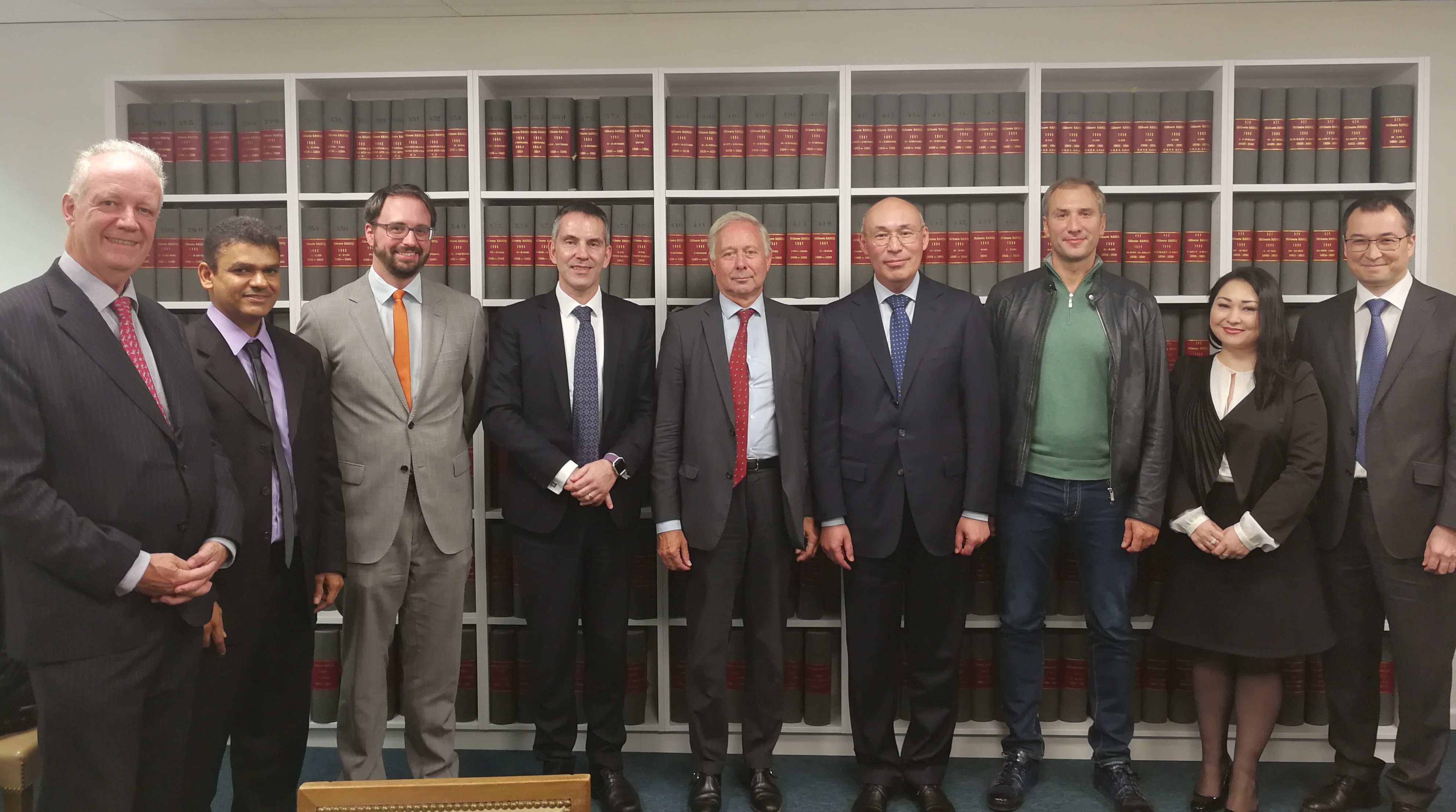 Los centros financieros mundiales defienden que su labor es 