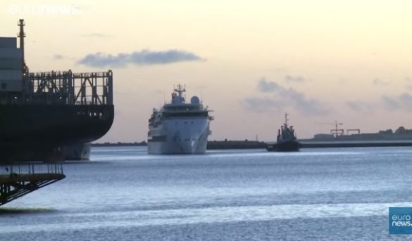 Crucero con casos de Covid-19 a bordo logró desembarcar en Uruguay
