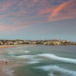 «Surfeen y váyanse»: Bondi Beach, una de las mejores playas del mundo, ya está abierta