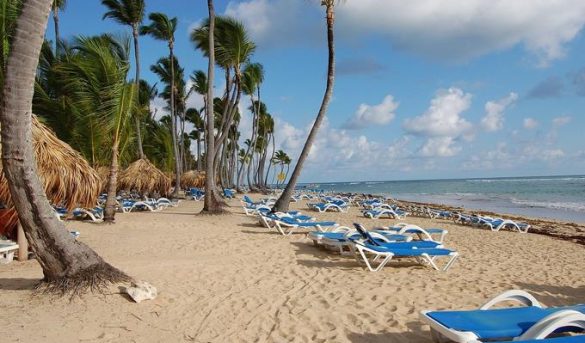La llegada de turistas cae 43.4 % hasta abril en República Dominicana por el COVID-19
