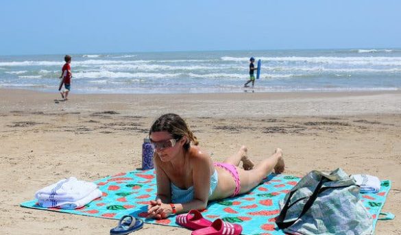 La playa está abierta. ¿Debo ir?