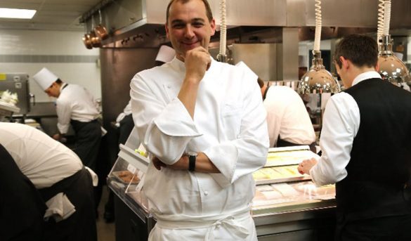Un chef de Nueva York transforma un restaurante con estrellas Michelin en una cocina benéfica por la COVID-19