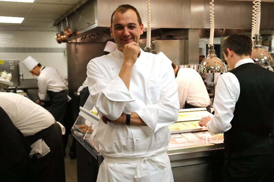 Un chef de Nueva York transforma un restaurante con estrellas Michelin en una cocina benéfica por la COVID-19