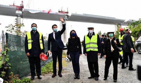 El nuevo puente de Génova está casi terminado, convirtiendo la tragedia en esperanza
