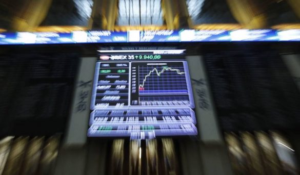 En España Hoteles y aerolíneas se disparan en bolsa ante posible reapertura