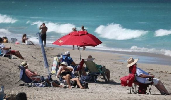 Florida aprueba abrir Palm Beach, y Miami busca permitir algunos negocios