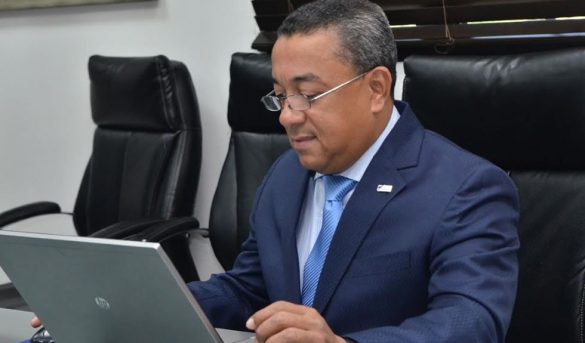 Alejandro Herrera: recuperación transporte aéreo comercial requiere un esfuerzo conjunto