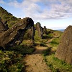 Mil Estatuas monolíticas adornan el paisaje en Isla de Pascua
