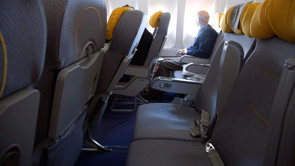 ¿Los asientos medios vacíos ayudarán al distanciamiento social en los aviones?