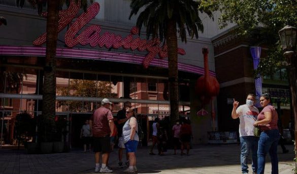 Bares, clubes de estriptis e iglesias: los brotes del virus en Estados Unidos entran a una fase descontrolada