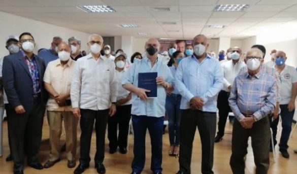 Presentan plan que busca aplicar mejoras en la aviación civil del país