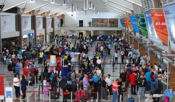 Director Aviación Civil dice aerolíneas no pueden vender boletos hasta que se les autorice