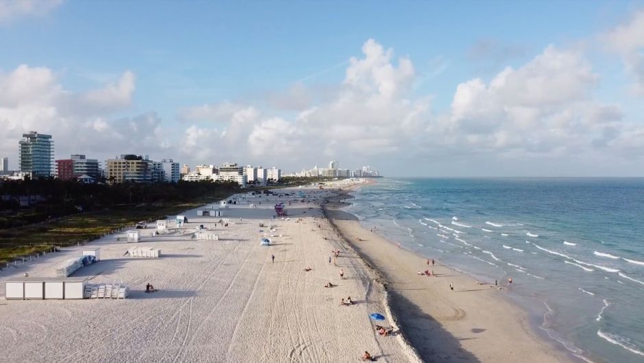Vuelven a cerrar playas de Miami por el covid-19; la medida coincide con el fin de semana del 4 de julio