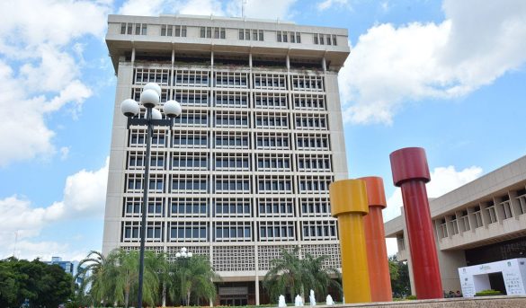 Banco Central revela que el gasto promedio de un turista extranjero en RD es de unos US$130 dólares por noche