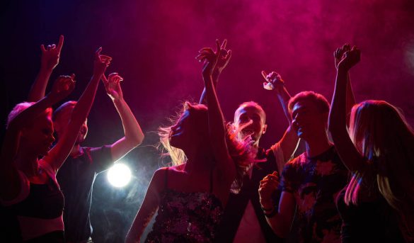 Una fiesta nocturna en Praga deja 109 contagios de coronavirus