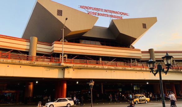 Estados Unidos anunció la suspensión de los vuelos privados a Cuba