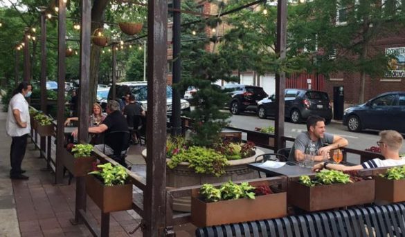 El invierno se acerca en EE.UU. mientras los restaurantes luchan por salir adelante