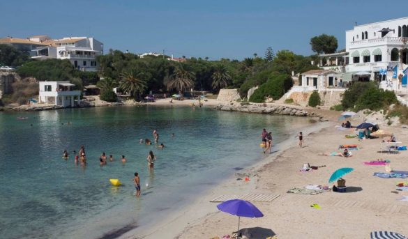 Adiós a la temporada turística: el gasto de los extranjeros se hundió un 50% en julio