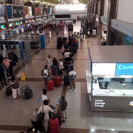 Se incrementa operación de vuelos comerciales en aeropuerto Las Américas