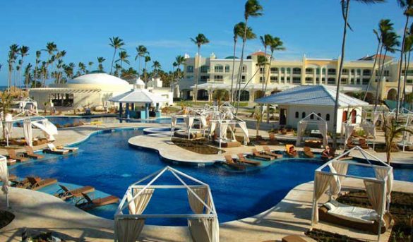 Sector laboral y hoteleros se centran en garantizar empleos y salud en el turismo