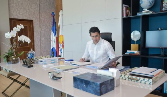 Ministro de Turismo declaró bienes por más de 40 millones de pesos