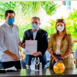 Collado anunció alianza público-privada para regenerar playas de La Romana