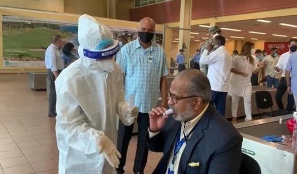 Alrededor del 5% de pasajeros que llegan a RD reciben pruebas de COVID-19