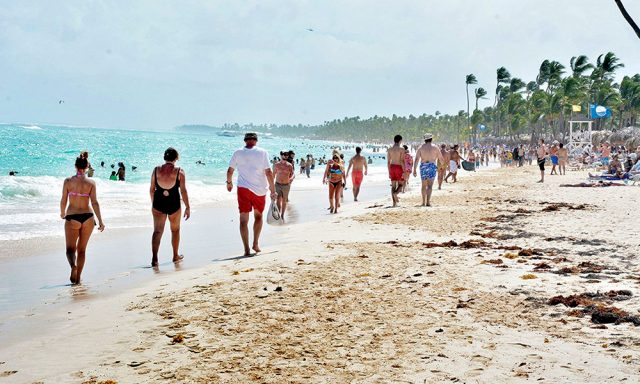 Ministro de Turismo informa, Punta Cana ha recibido 21,486 turistas extranjeros en este mes de Octubre