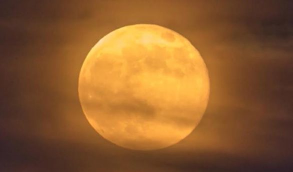 El extraño año 2020 también trae dos lunas llenas en octubre: luna de cosecha y una rara luna azul en Halloween